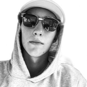 Meet your Posher, Corbin